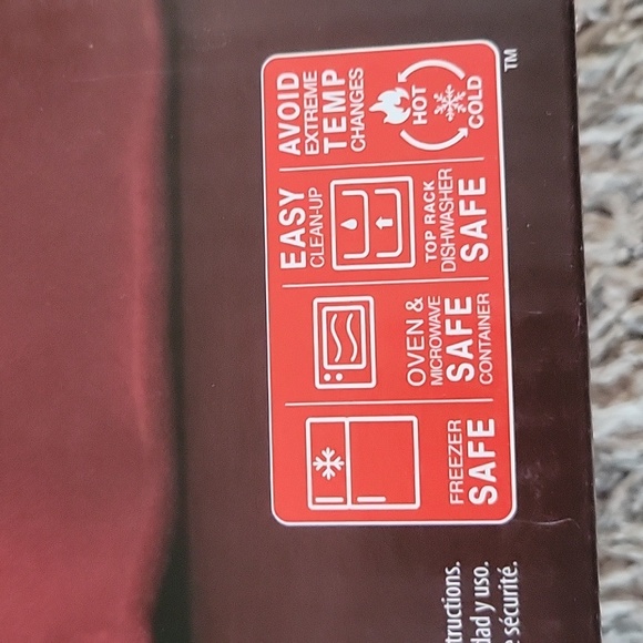 Pyrex Snowflake Serveware Set - Picture 3 of 4